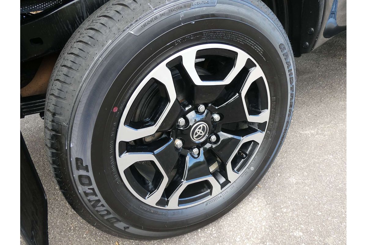 2024 Toyota Hilux SR5 GUN126R 4X4