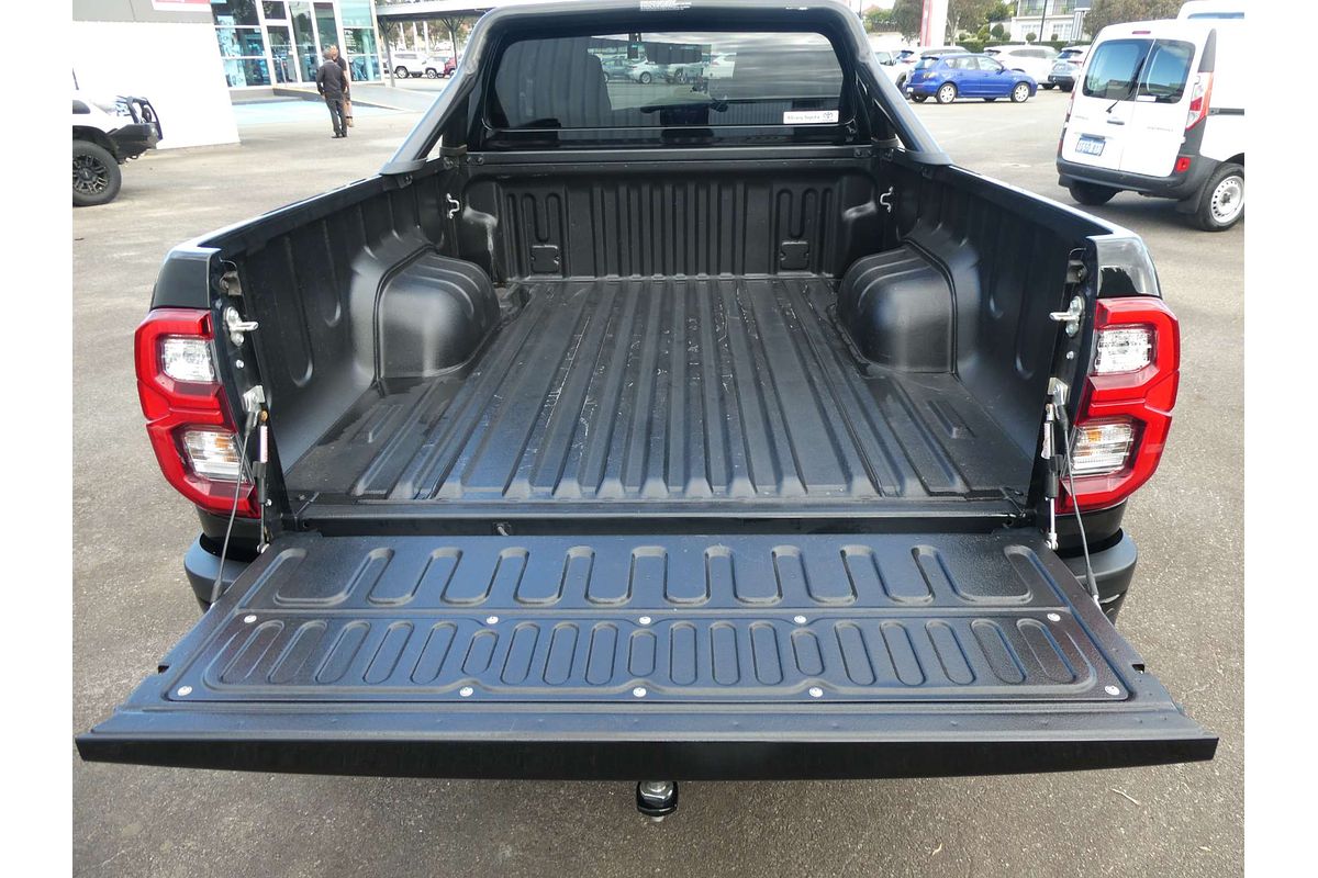 2024 Toyota Hilux SR5 GUN126R 4X4