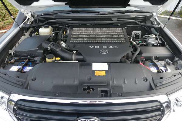 2011 Toyota Landcruiser GXL VDJ200R