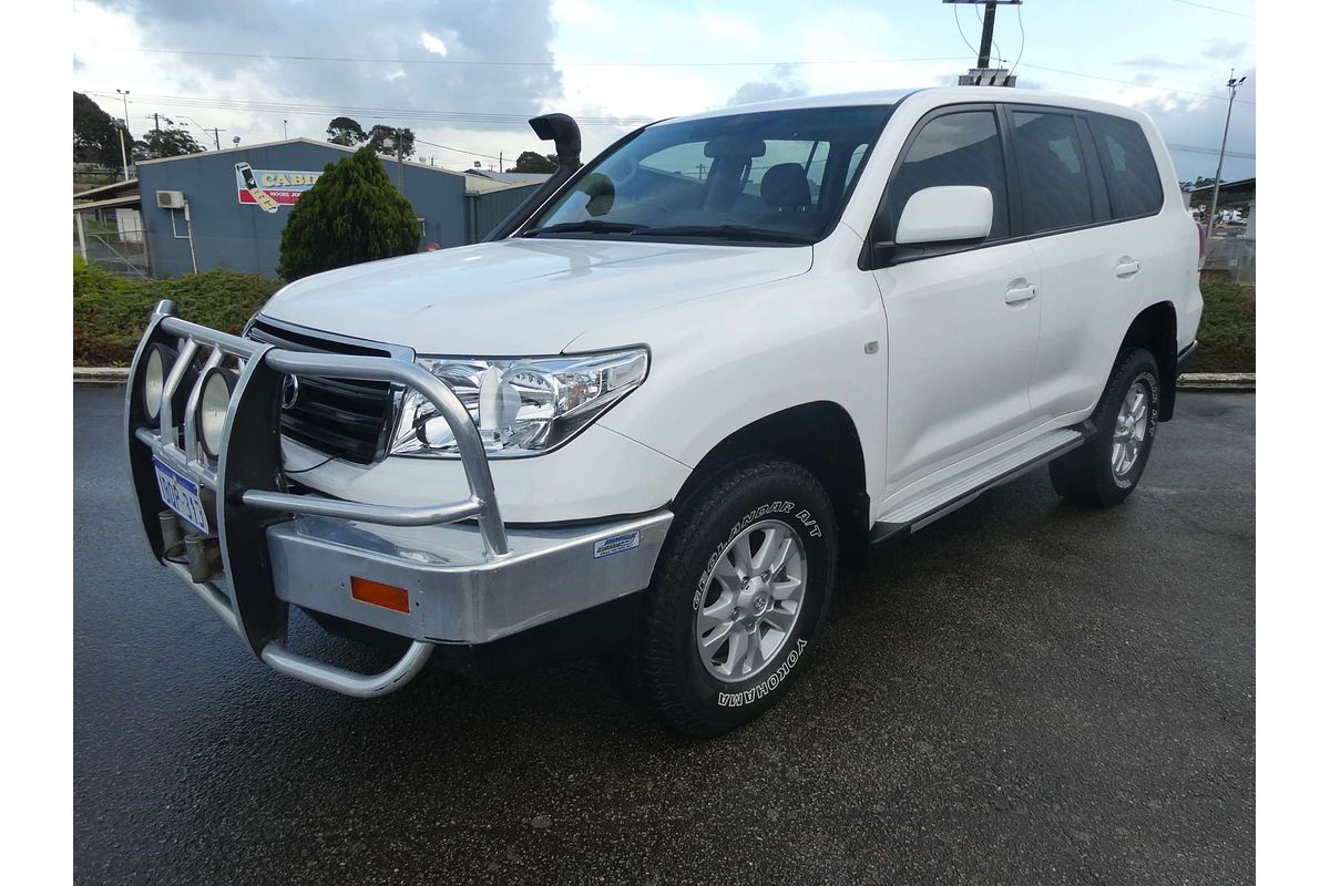 2011 Toyota Landcruiser GXL VDJ200R