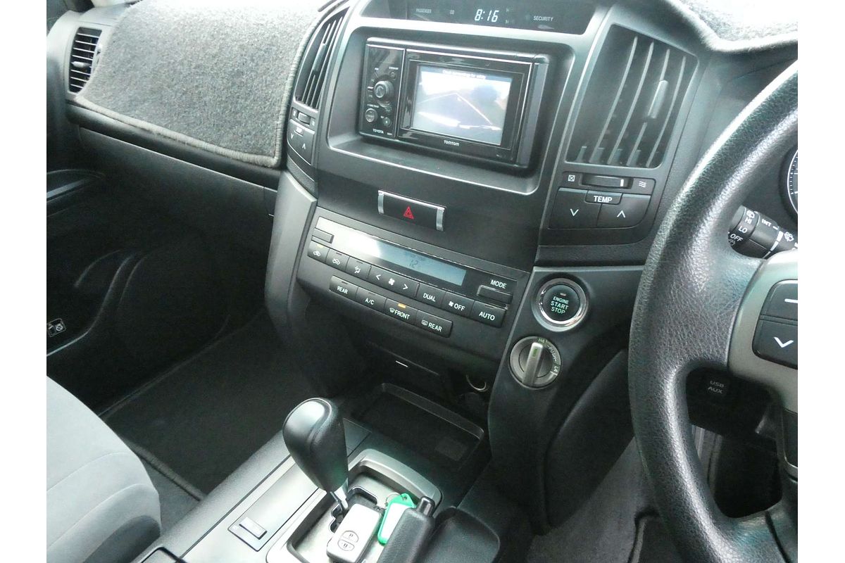 2011 Toyota Landcruiser GXL VDJ200R