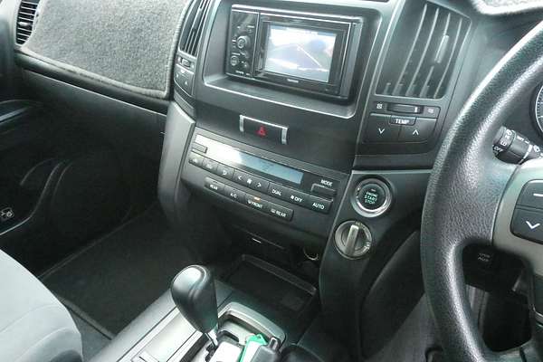 2011 Toyota Landcruiser GXL VDJ200R