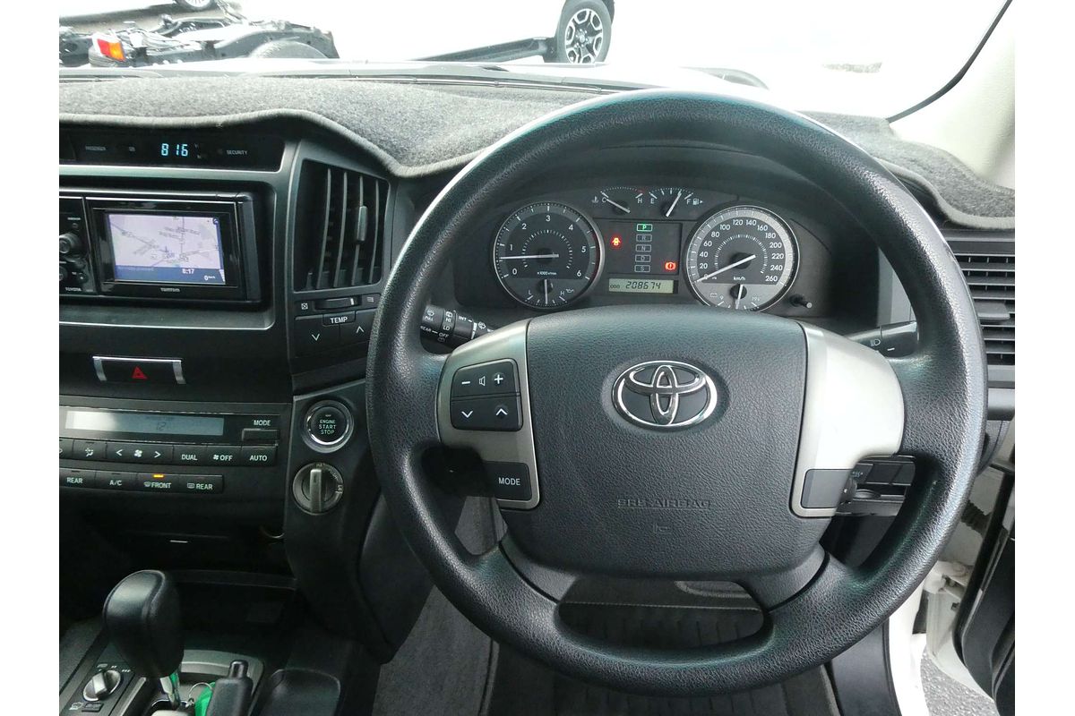 2011 Toyota Landcruiser GXL VDJ200R
