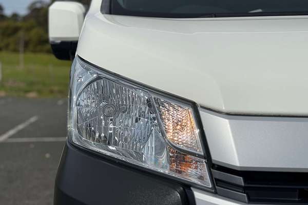 2019 Toyota Hiace Commuter GDH322R ELWB