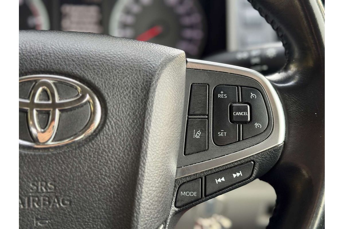 2019 Toyota Hiace Commuter GDH322R ELWB