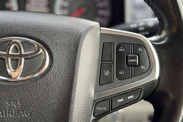 2019 Toyota Hiace Commuter GDH322R ELWB