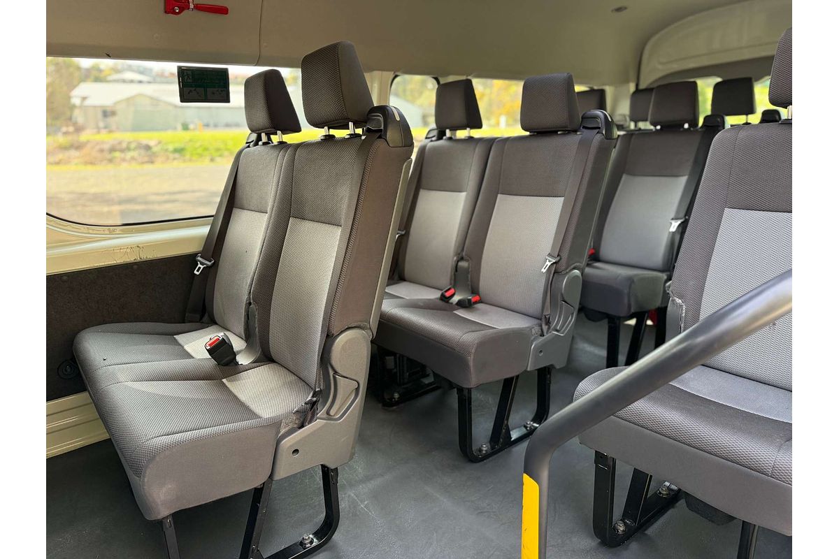 2019 Toyota Hiace Commuter GDH322R ELWB