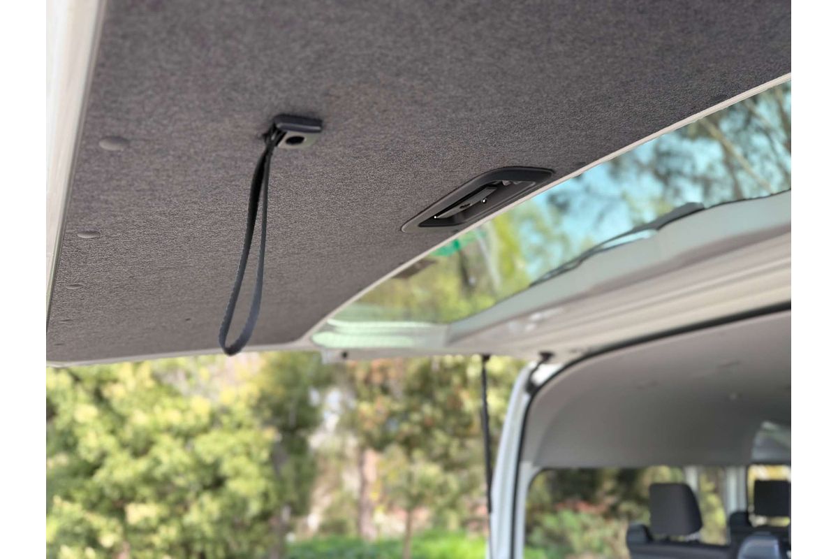2019 Toyota Hiace Commuter GDH322R ELWB