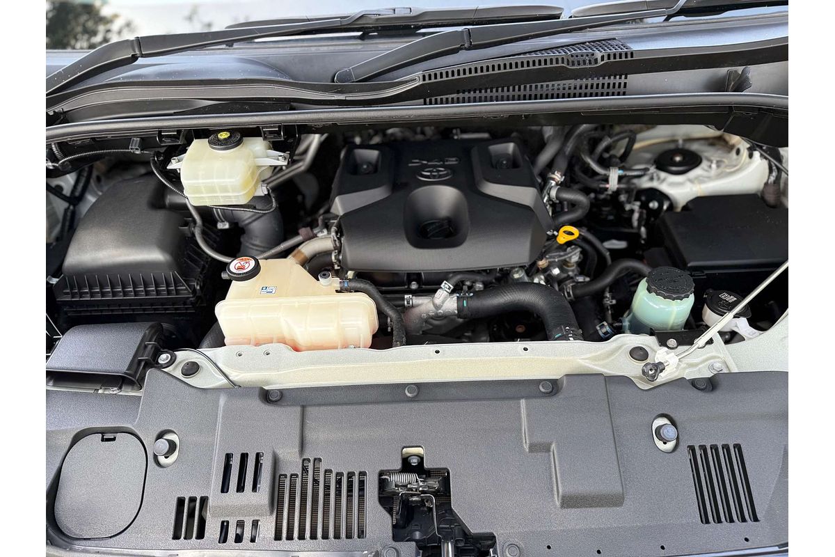 2019 Toyota Hiace Commuter GDH322R ELWB