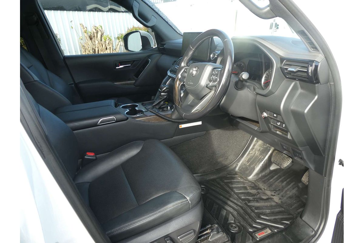 2022 Toyota Landcruiser VX FJA300R