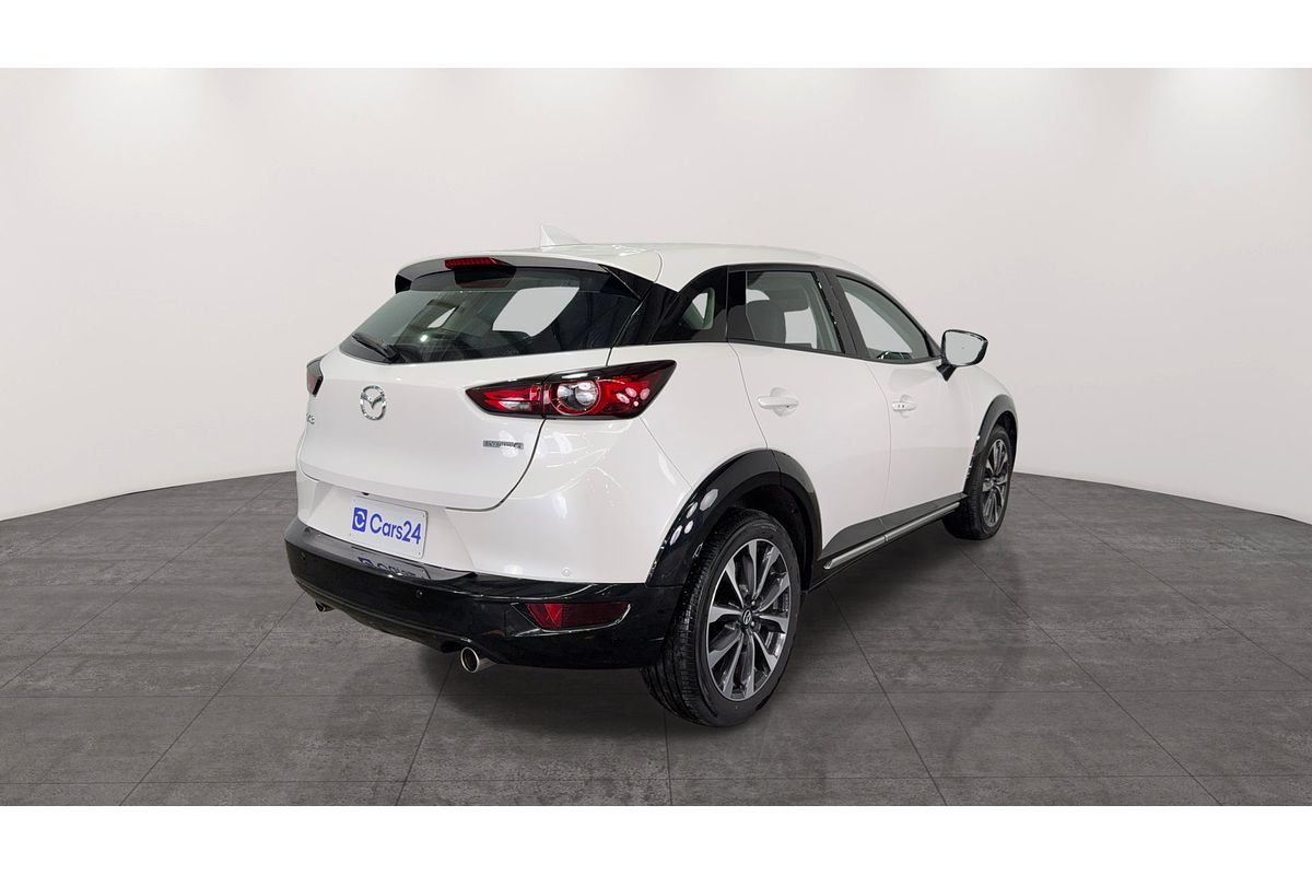 2023 Mazda CX-3 sTouring DK