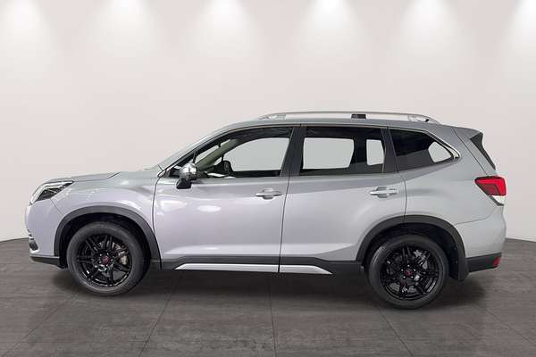 2022 Subaru Forester 2.5i-S S5