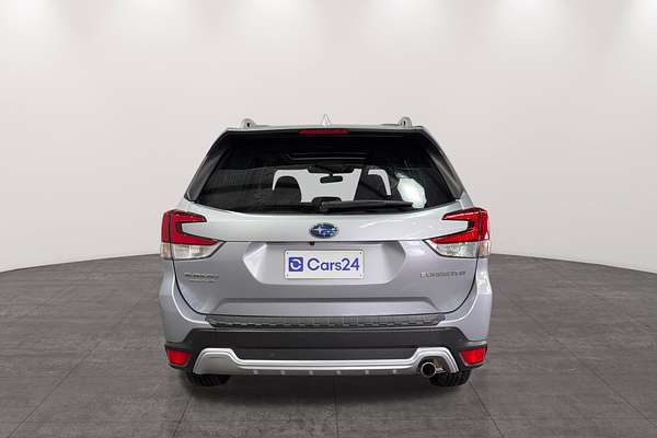 2022 Subaru Forester 2.5i-S S5