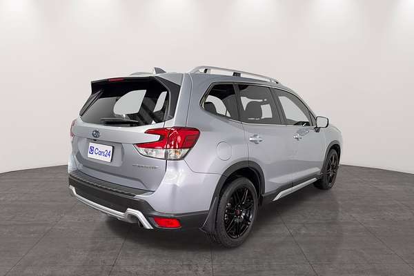 2022 Subaru Forester 2.5i-S S5