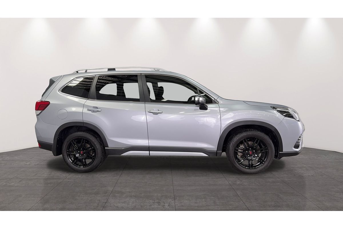 2022 Subaru Forester 2.5i-S S5