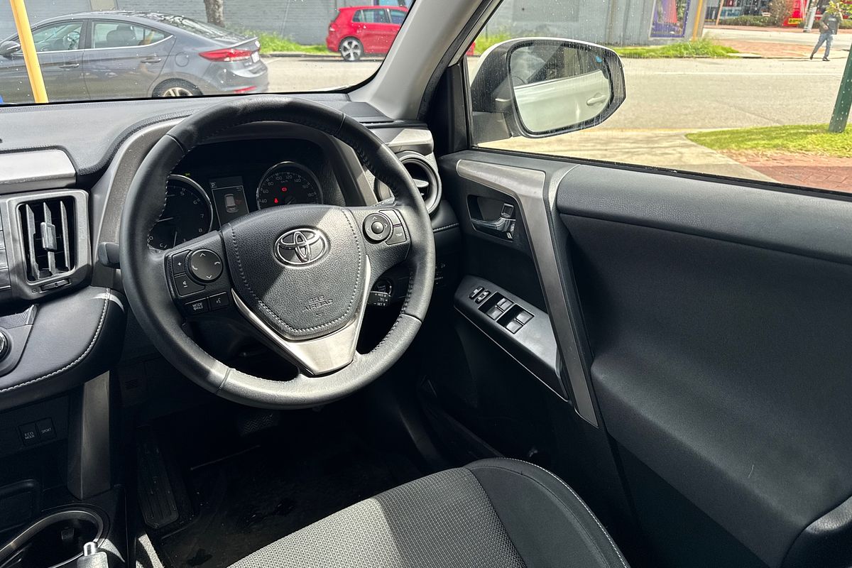 2016 Toyota RAV4 GXL ZSA42R