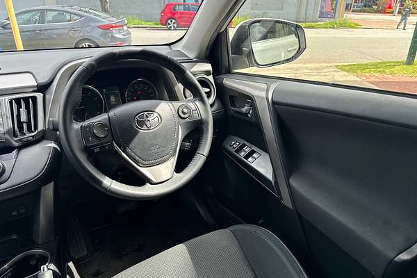2016 Toyota RAV4 GXL ZSA42R