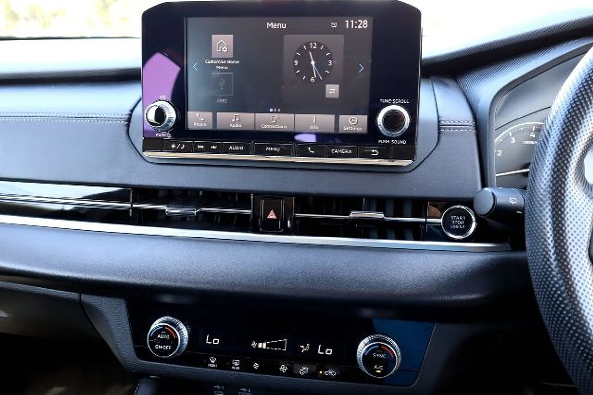 2023 Mitsubishi Outlander ES ZM