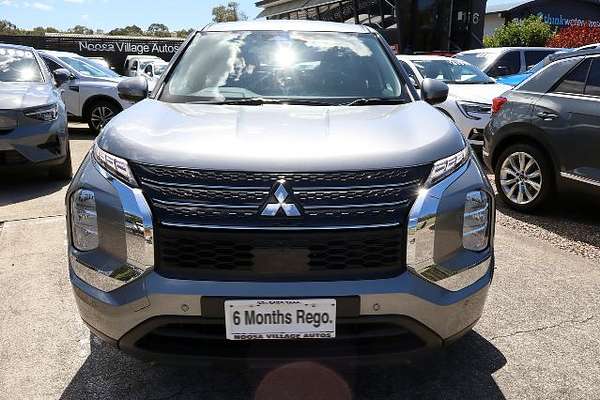 2023 Mitsubishi Outlander ES ZM