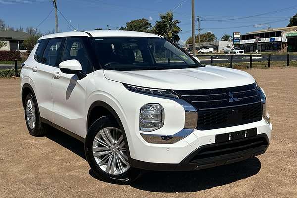 2024 Mitsubishi Outlander ES ZM
