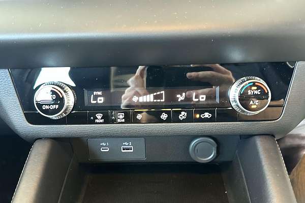 2024 Mitsubishi Outlander ES ZM