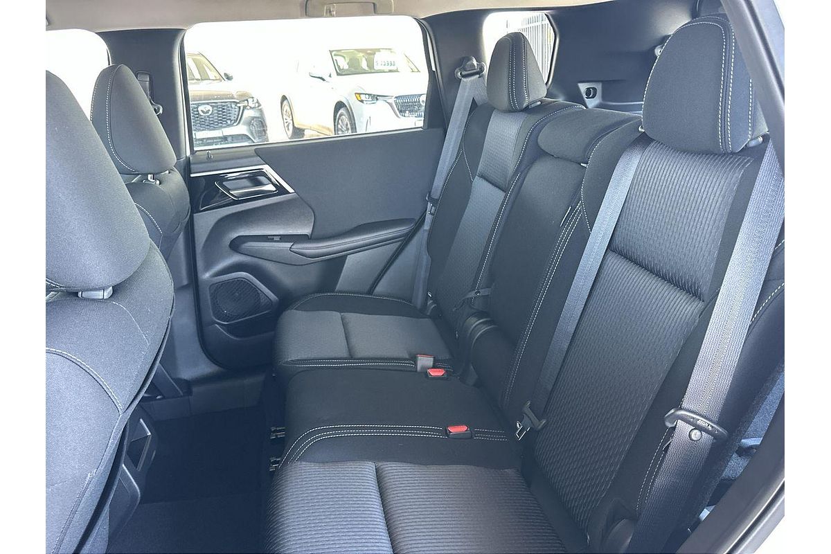 2024 Mitsubishi Outlander ES ZM