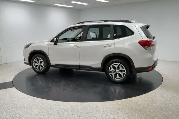 2023 Subaru Forester 2.5i S5