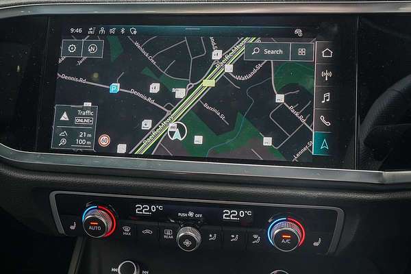 2024 Audi Q3 40 TFSI S line F3