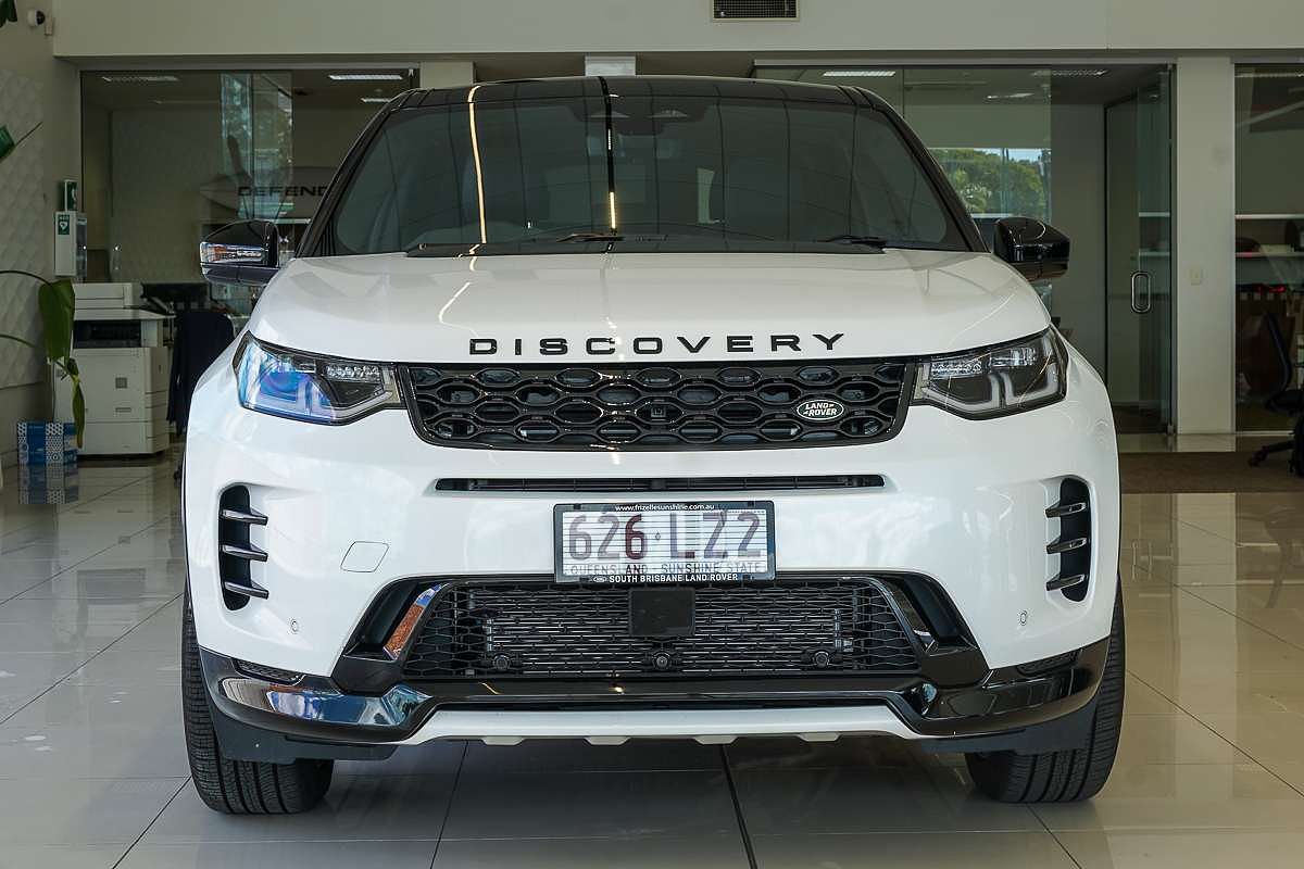 2024 Land Rover Discovery Sport P300e Dynamic SE L550