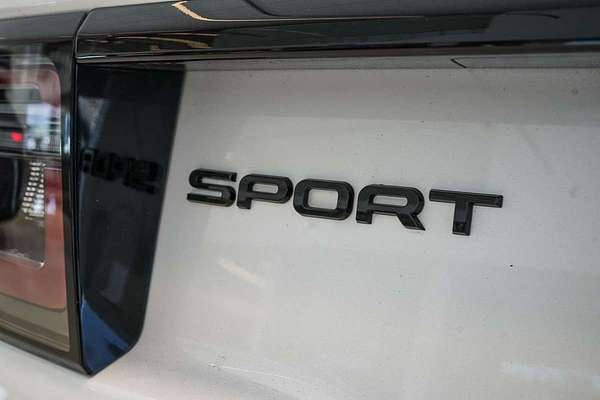 2024 Land Rover Discovery Sport P300e Dynamic SE L550