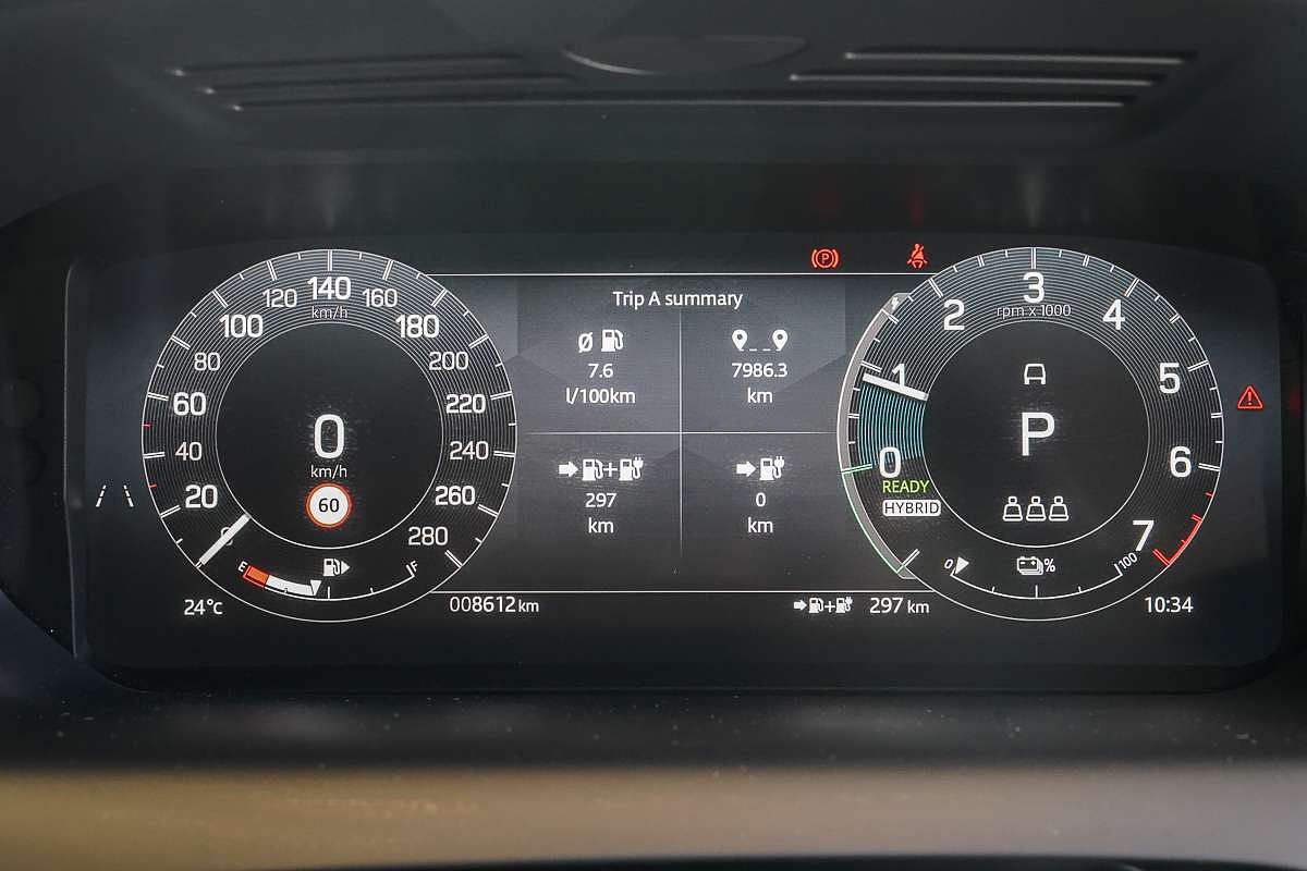 2024 Land Rover Discovery Sport P300e Dynamic SE L550