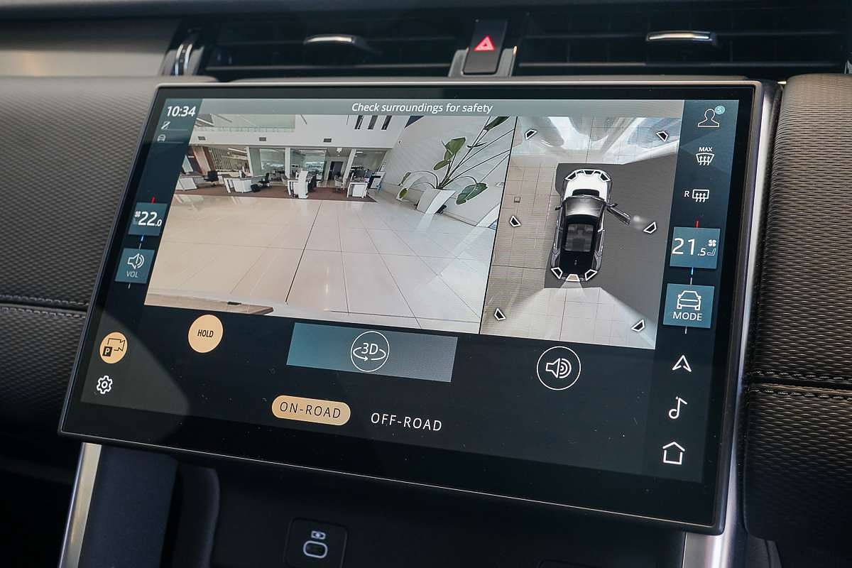 2024 Land Rover Discovery Sport P300e Dynamic SE L550