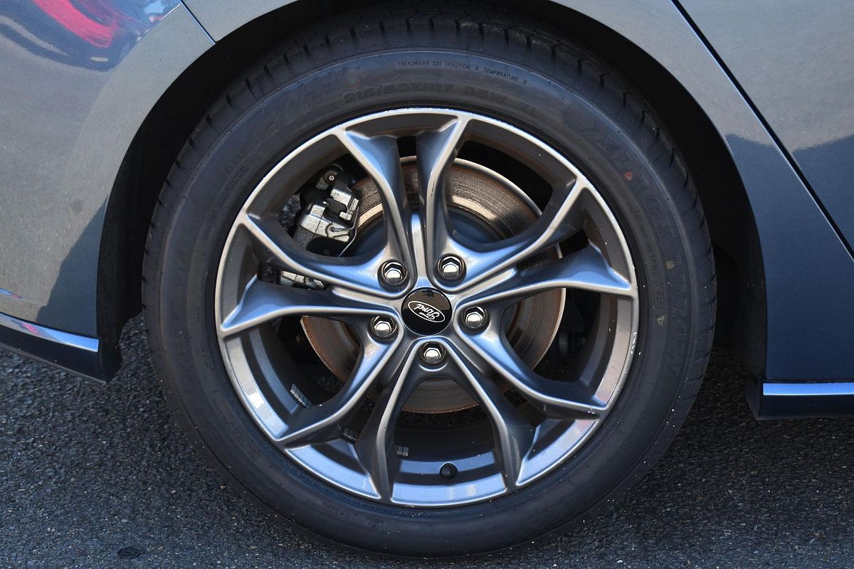 2020 Ford Focus ST-Line SA