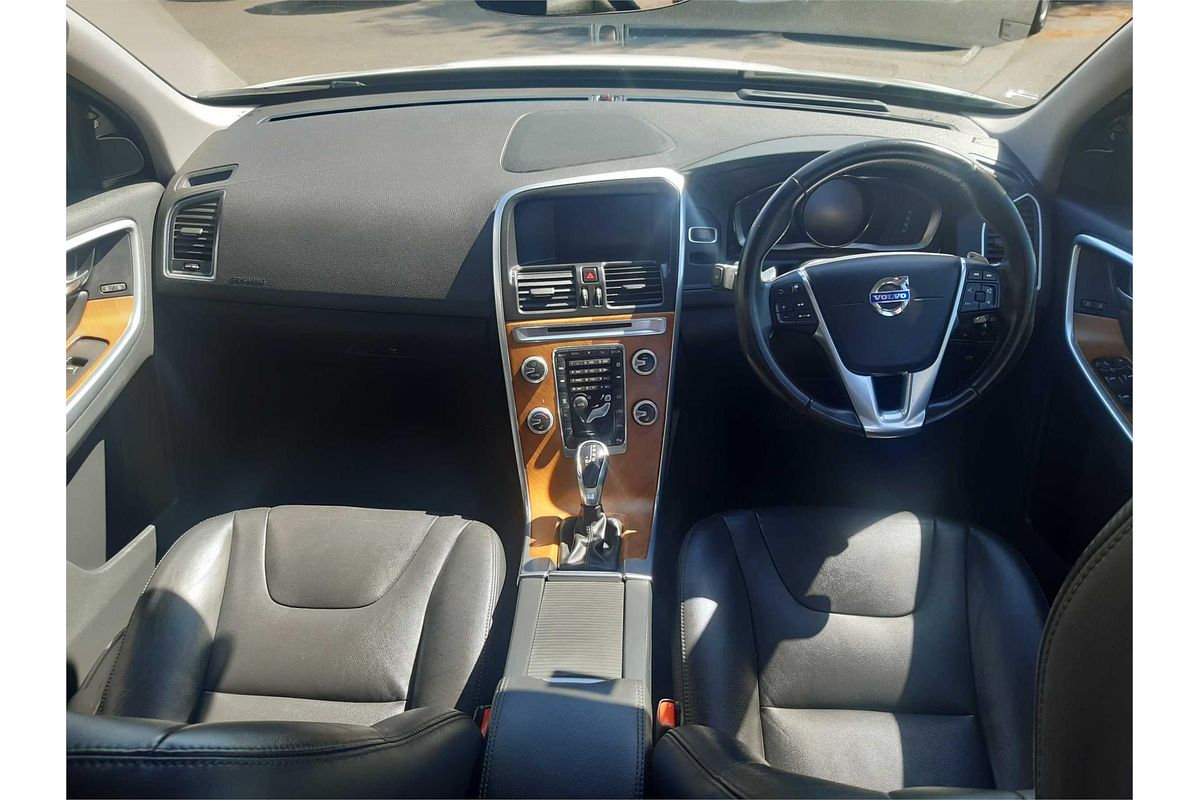 2015 Volvo XC60 T5 Luxury