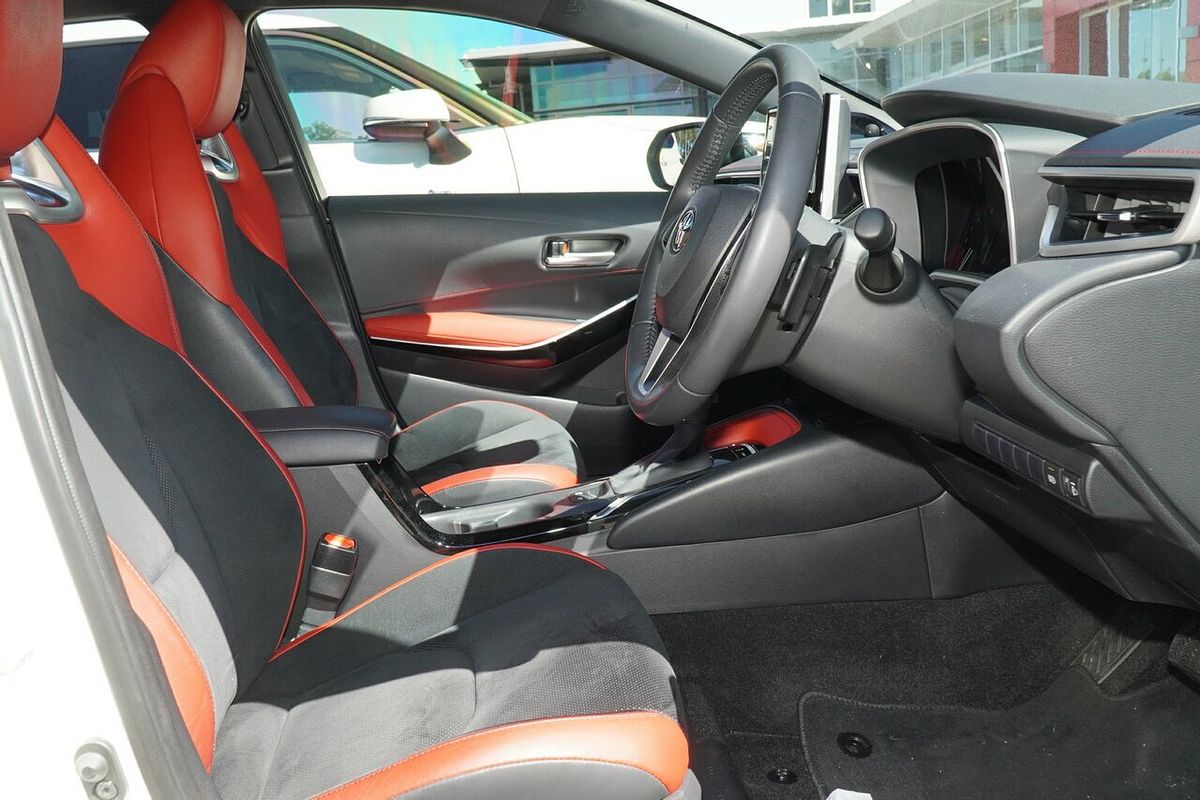 2020 Toyota Corolla ZR MZEA12R