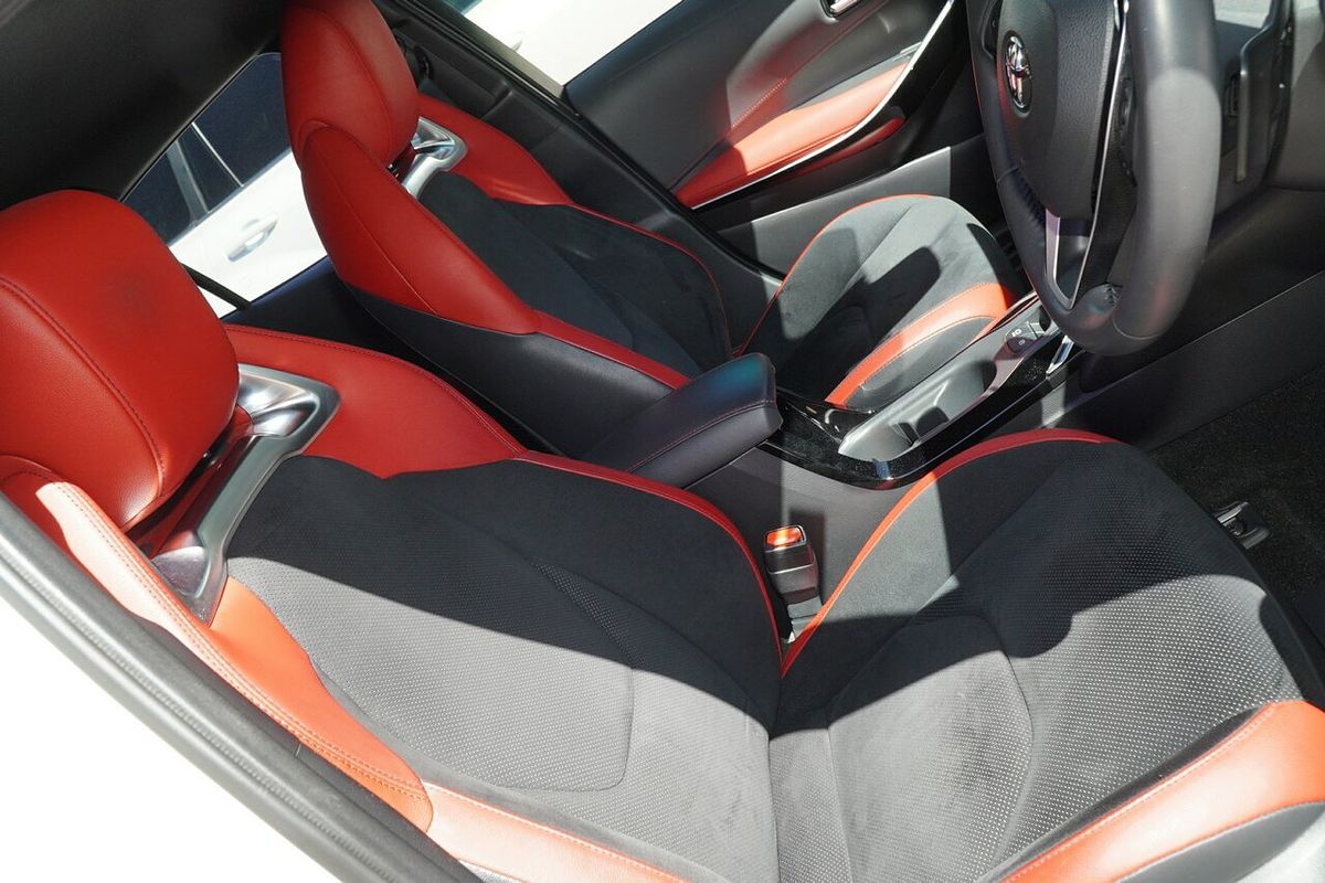 2020 Toyota Corolla ZR MZEA12R