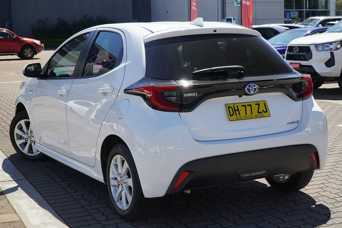 2022 Toyota Yaris SX Hybrid MXPH10R