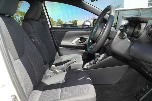2022 Toyota Yaris SX Hybrid MXPH10R