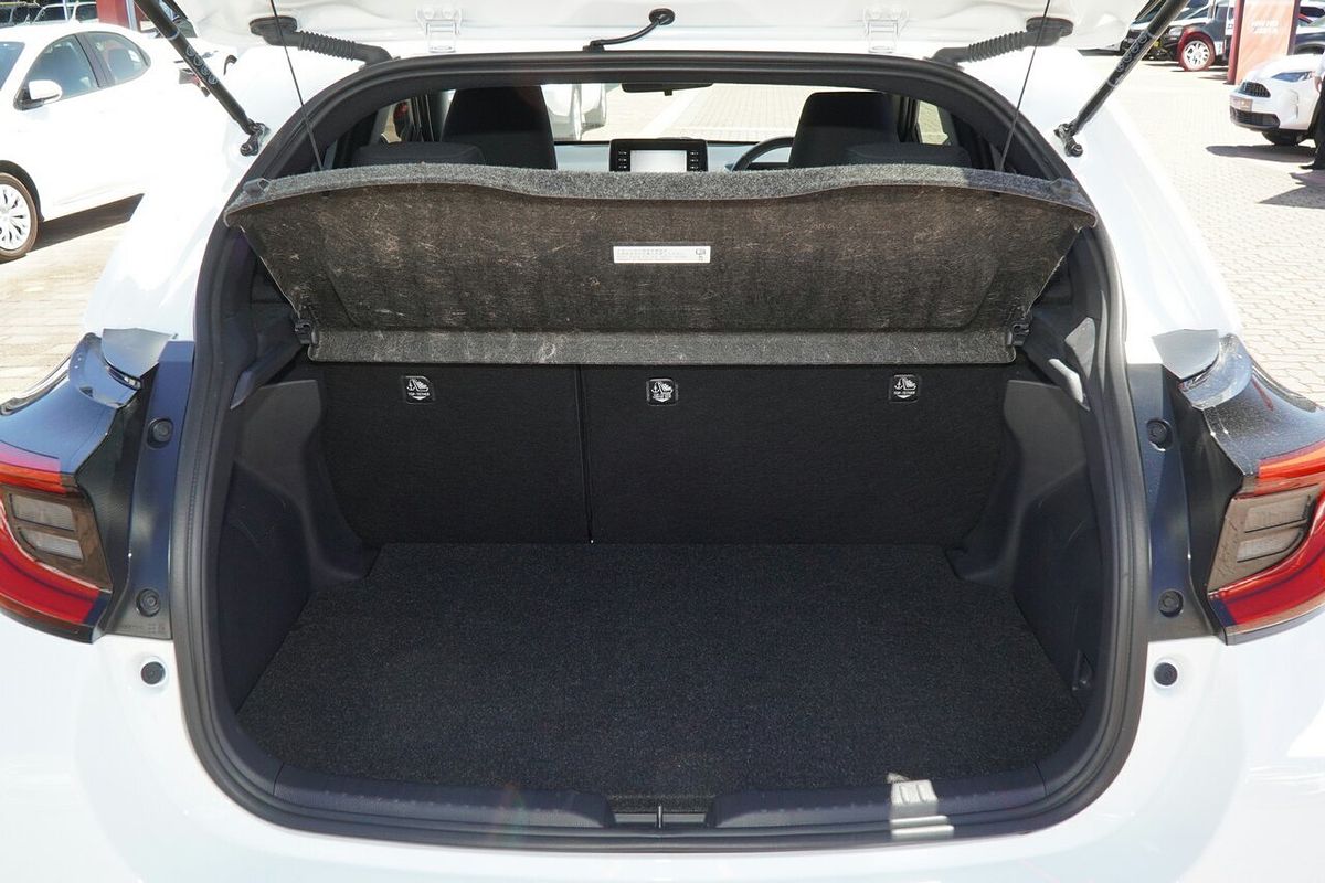 2022 Toyota Yaris SX Hybrid MXPH10R