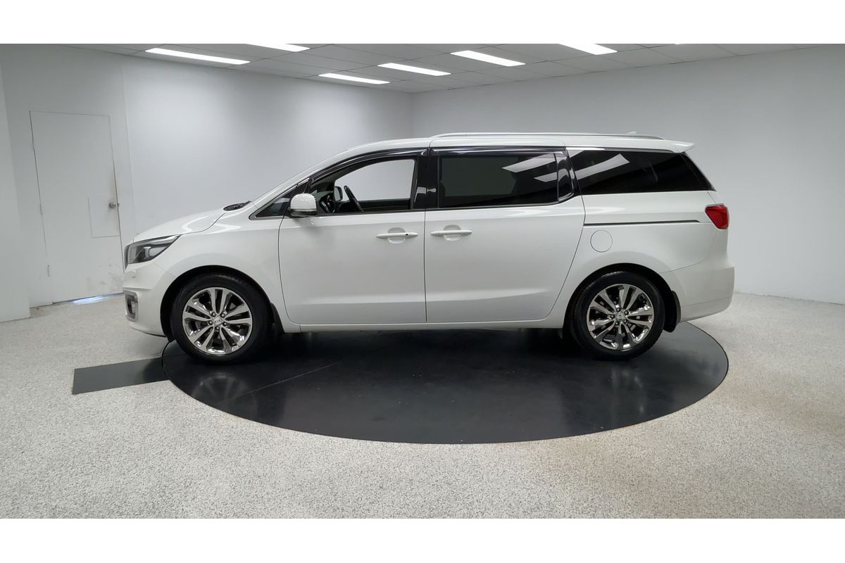2016 Kia Carnival Platinum YP