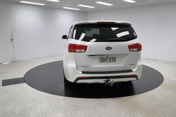2016 Kia Carnival Platinum YP