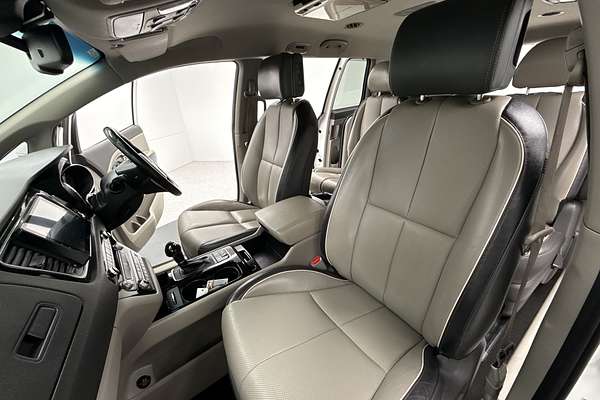 2016 Kia Carnival Platinum YP