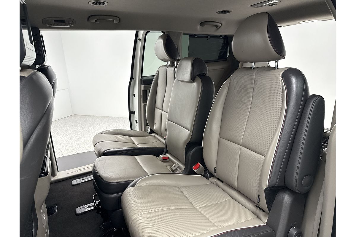 2016 Kia Carnival Platinum YP