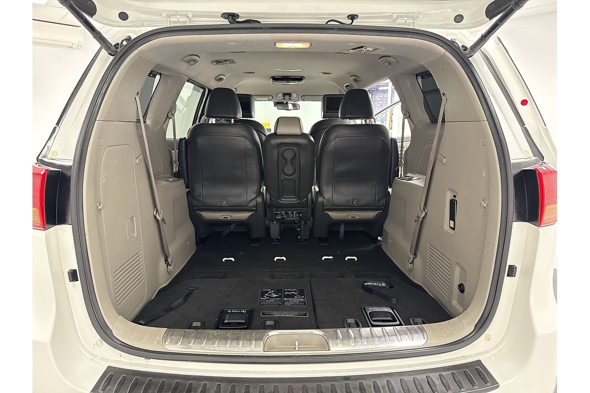 2016 Kia Carnival Platinum YP