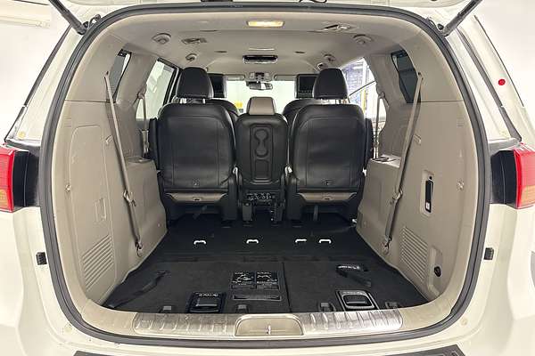 2016 Kia Carnival Platinum YP