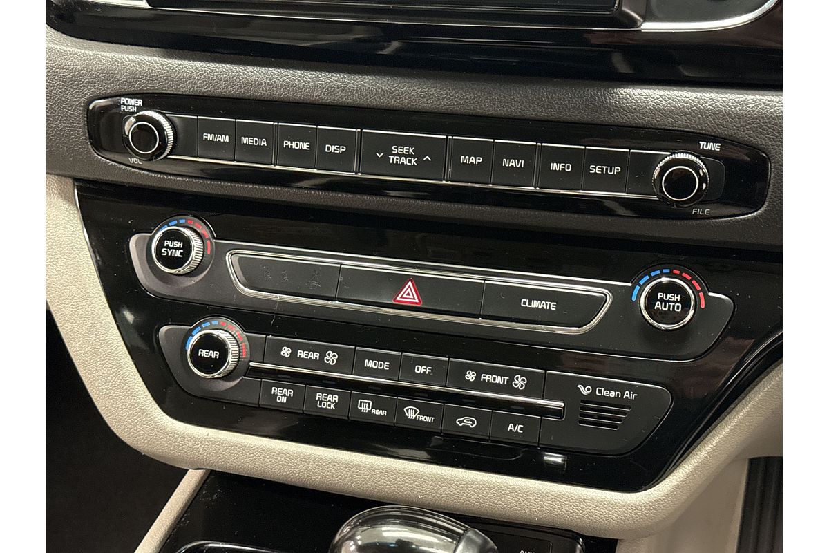 2016 Kia Carnival Platinum YP