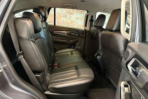 2024 Isuzu MU-X LS-T