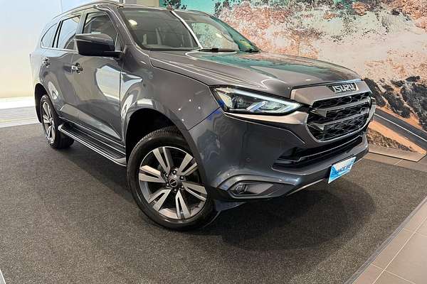 2024 Isuzu MU-X LS-T
