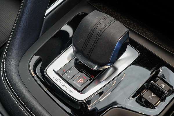 2024 Jaguar E-PACE P250 R-Dynamic SE X540