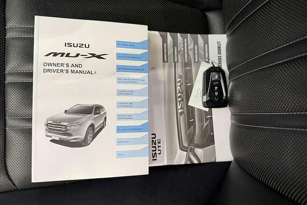 2024 Isuzu MU-X LS-T